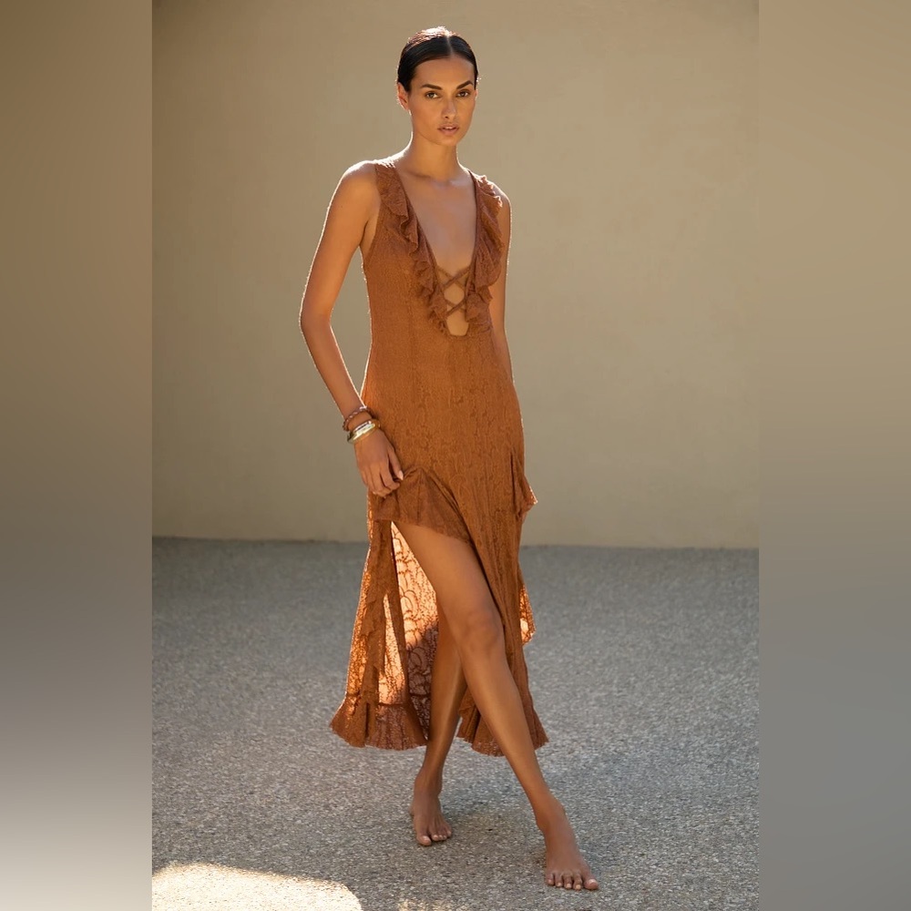 Halter ruffled midi dress